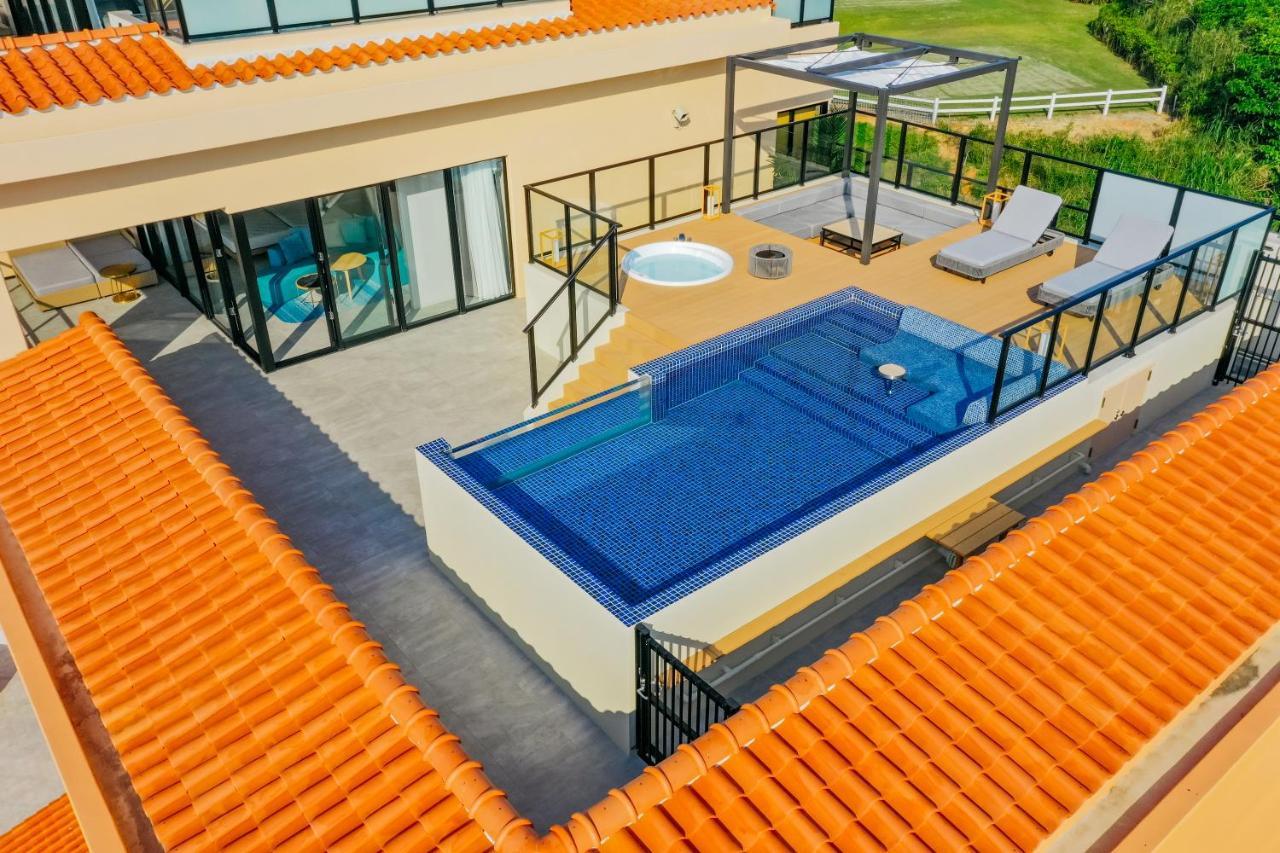 Terrace Pool Suite (6F)